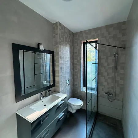 Georgiana Apartment *